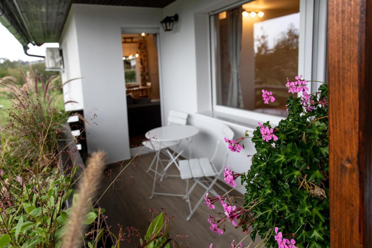 Honey Apartments Zirovnica Extérieur photo
