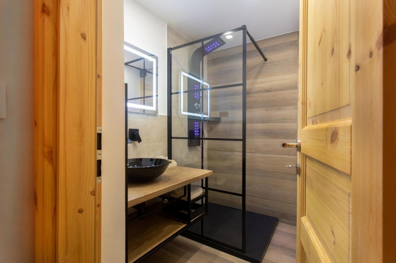 Honey Apartments Zirovnica Extérieur photo